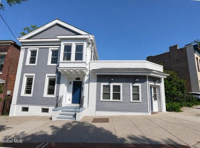 2215-2217 5th Avenue, Troy, NY, photo 1