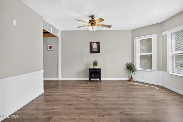1034 Glendale Place, Schenectady, NY, photo 3