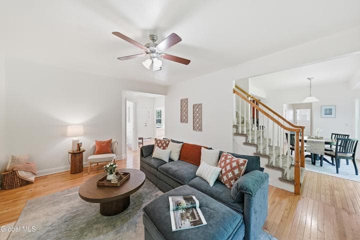 8 Mokasha Square, Saratoga Springs, NY, photo 4