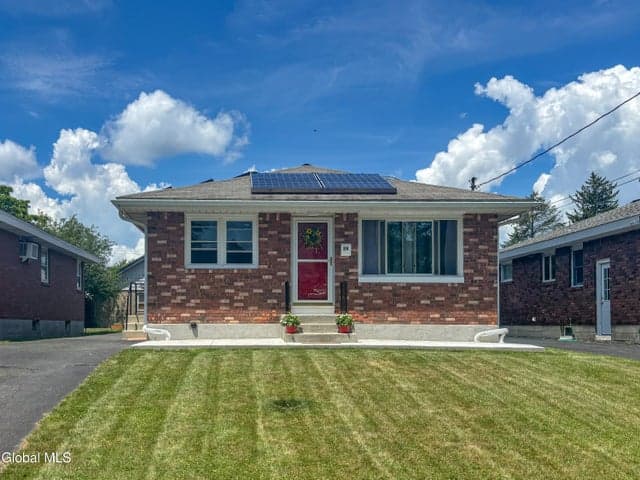 24 Joanne Court, Albany, NY, photo 1