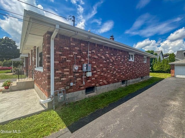 24 Joanne Court, Albany, NY, photo 4