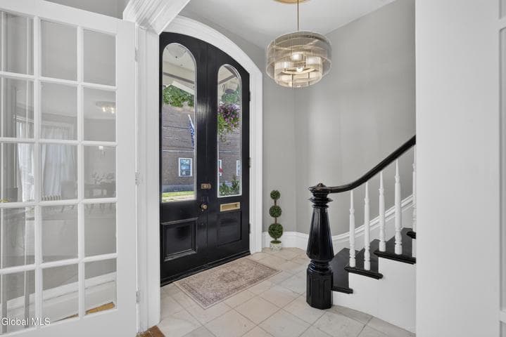146 Regent Street, Saratoga Springs, NY, photo 5