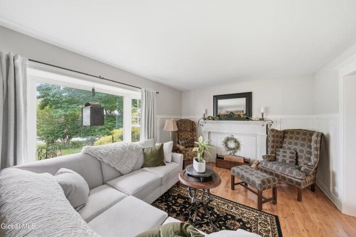 33 Sheffield Drive, Delmar, NY, photo 5