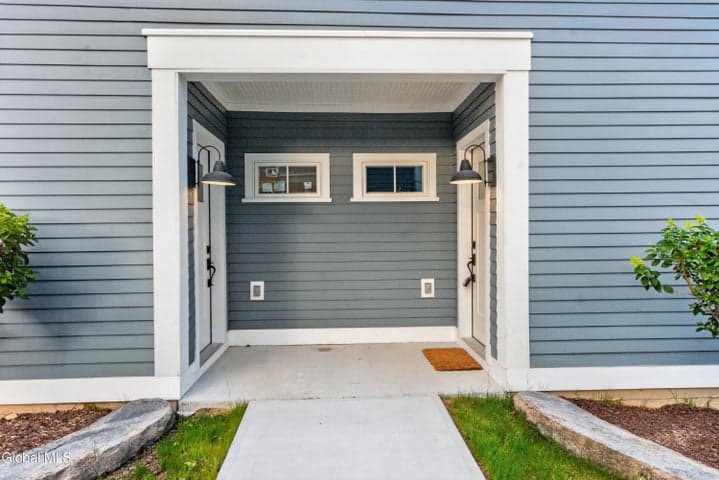 182 Excelsior Avenue #5, Saratoga Springs, NY, photo 2