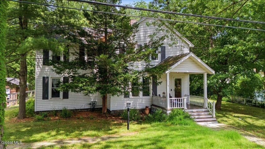 9 Font Grove Road, Slingerlands, NY, photo 1