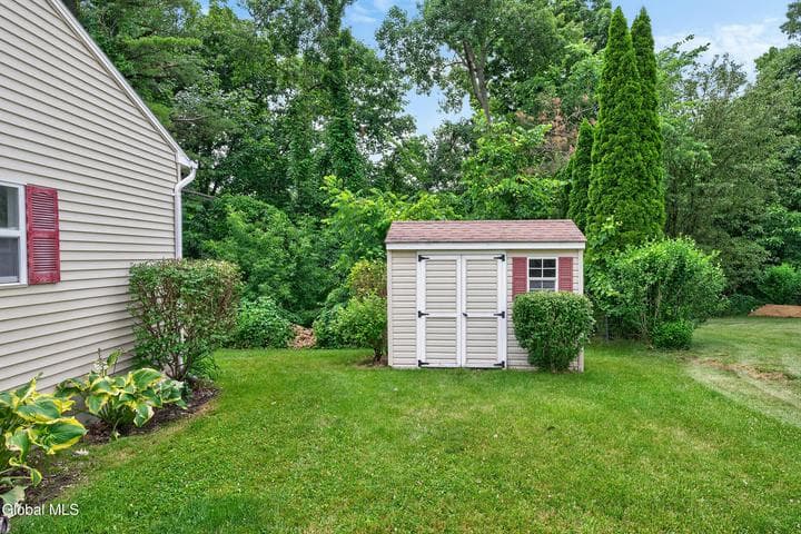 97 Trinity Place, Bethlehem, NY, photo 4