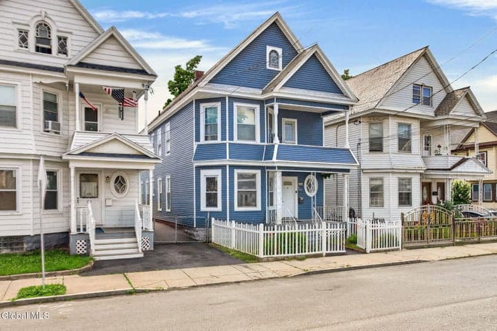 928 Delamont Avenue, Schenectady, NY, photo 2