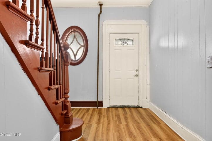 928 Delamont Avenue, Schenectady, NY, photo 4