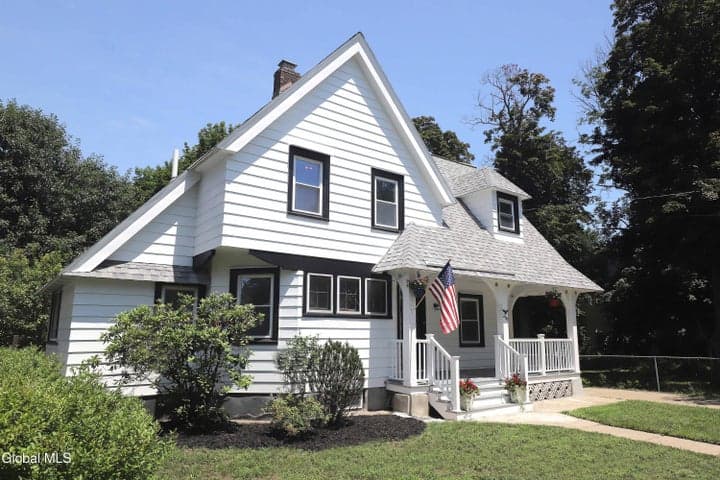 2137 Campbell Avenue, Schenectady, NY, photo 2