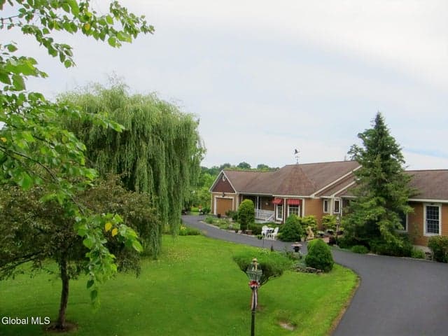 625 McKay Road, Amsterdam, NY, photo 2