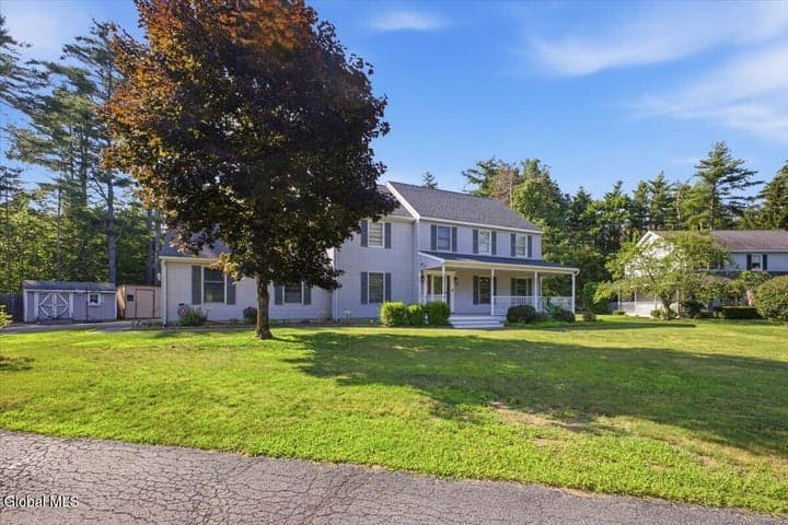 20 Queens Lane, Queensbury, NY, photo 5