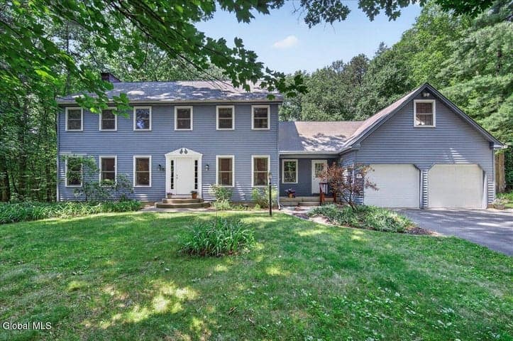 60 Hillcrest Lane, Saratoga Springs, NY, photo 1