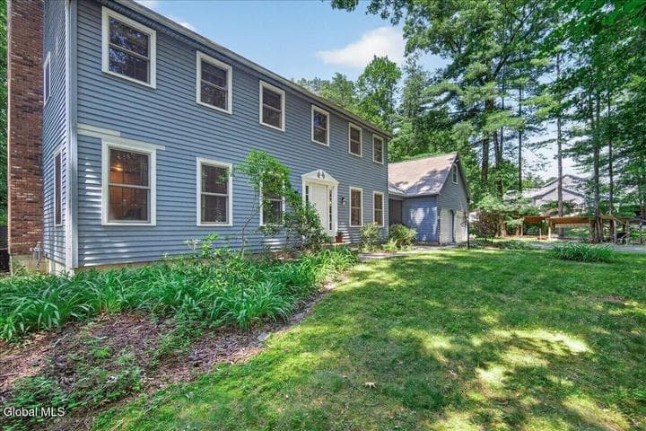 60 Hillcrest Lane, Saratoga Springs, NY, photo 3