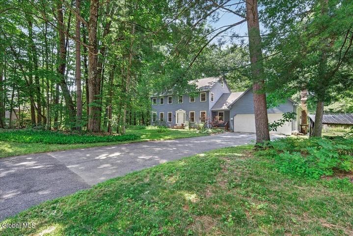 60 Hillcrest Lane, Saratoga Springs, NY, photo 2