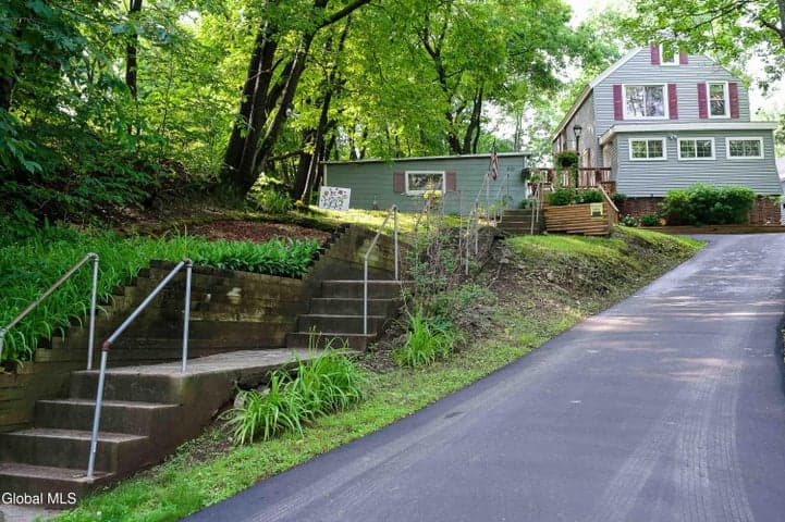 410 Lansing Avenue, Troy, NY, photo 3
