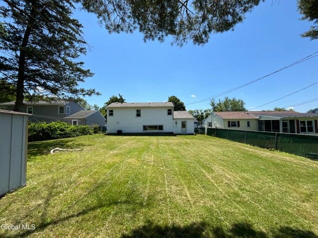 9 Dover Drive, Latham, NY, photo 3