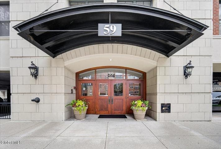 59 Railroad Place #Unit 501, Saratoga Springs, NY, photo 2