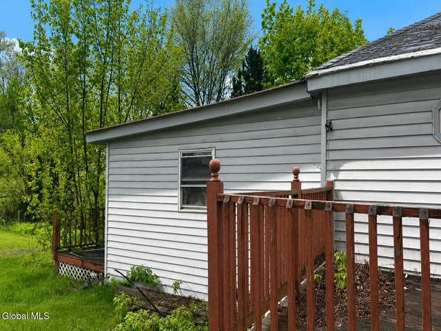 5 Elizabeth Street, Moriah, NY, photo 3