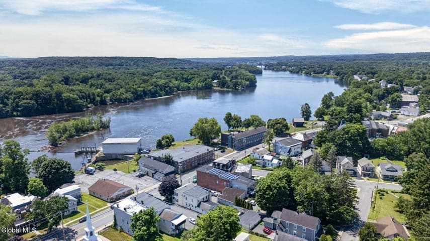 23 Lake Street, Stillwater, NY, photo 2
