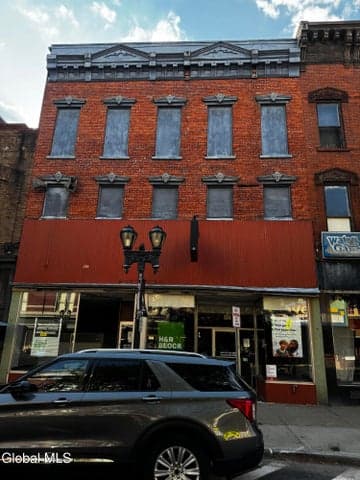 39 N Main Street, Gloversville, NY, photo 3