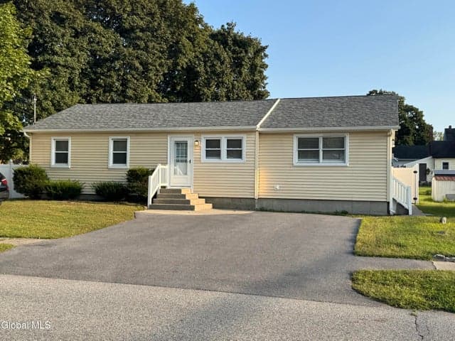 82 East Street, Fort Edward, NY, photo 2