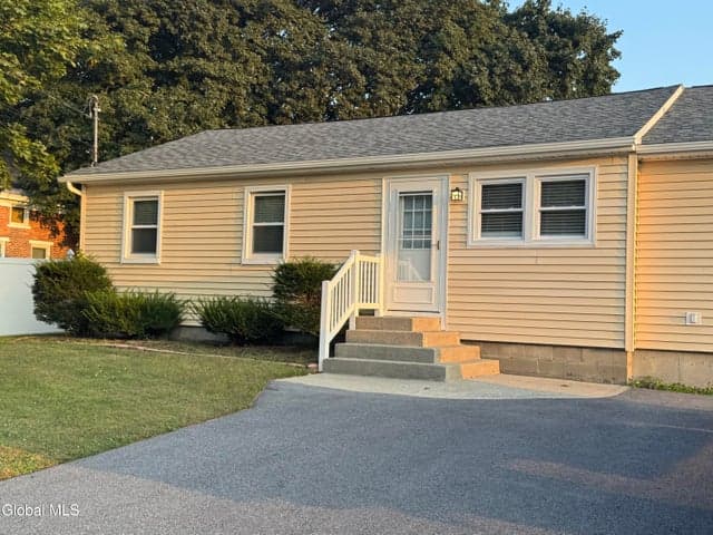 82 East Street, Fort Edward, NY, photo 3