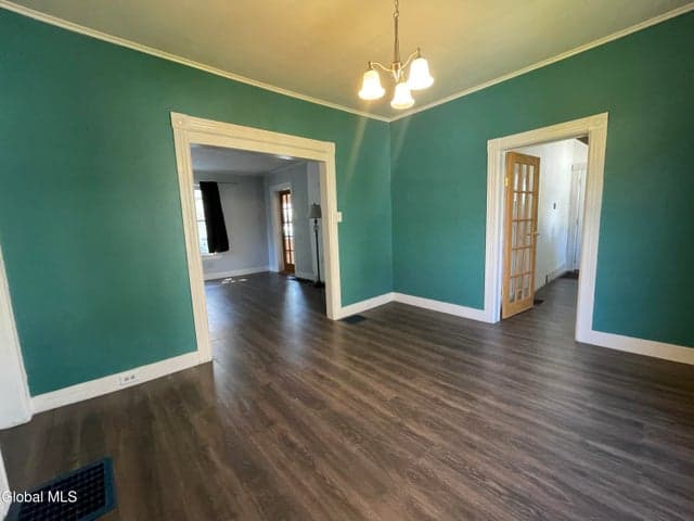 9 Kenworthy Avenue, Glens Falls, NY, photo 5