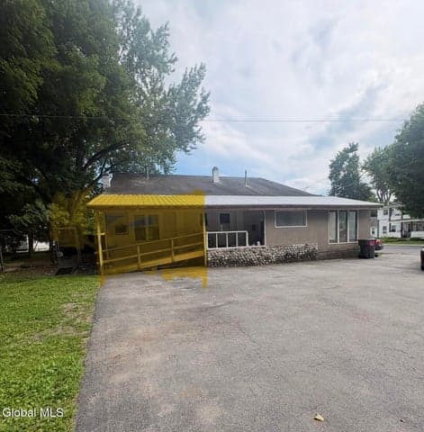 6 Spruce Street, Fort Edward, NY, photo 3