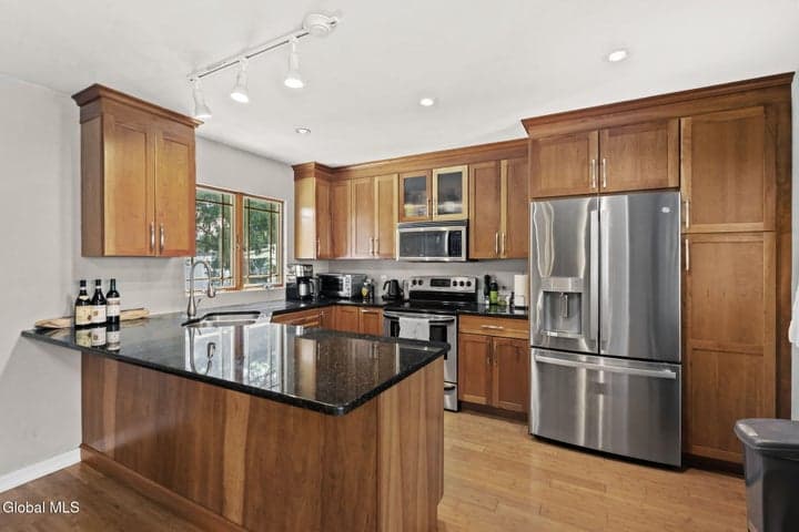 43 William Street, Kinderhook, NY, photo 4
