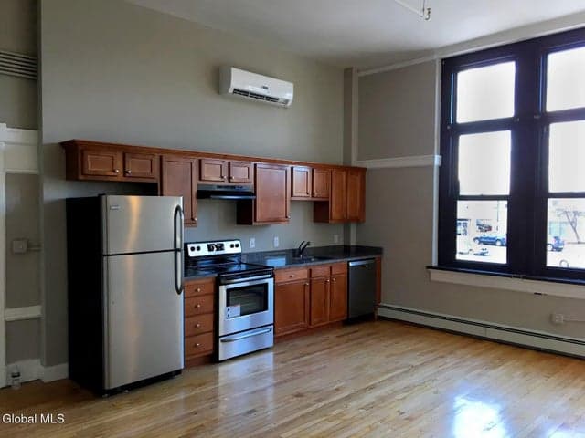 2920 5th Avenue, Troy, NY, photo 4