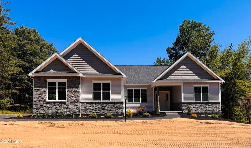105 Maxwell Road, Latham, NY