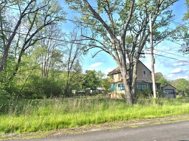 47 Champlain Avenue, Whitehall, NY, photo 3