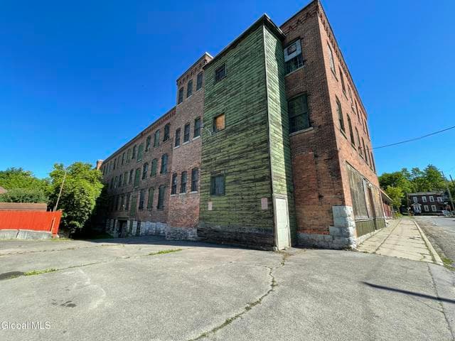 10 Leonard Street, Amsterdam, NY, photo 2