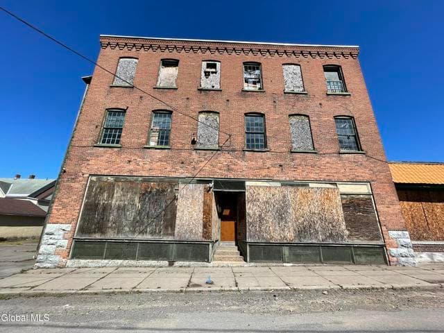 10 Leonard Street, Amsterdam, NY, photo 3