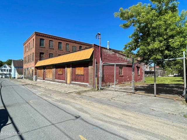 10 Leonard Street, Amsterdam, NY, photo 5