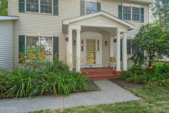 10 Tiffany Place, Saratoga Springs, NY, photo 4