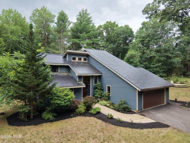 71 Edie Road, Wilton, NY, photo 2