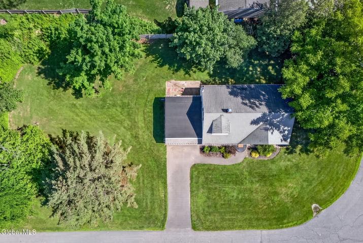 3031 Lillian Road, Guilderland, NY, photo 2