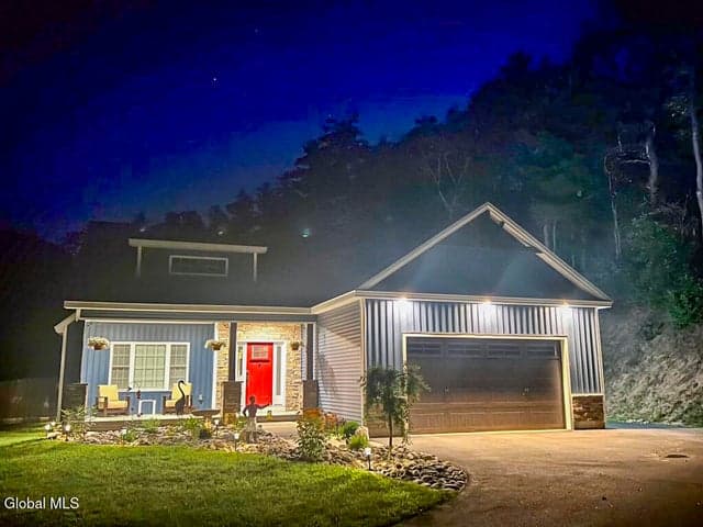 368 Ruggles Road, Wilton, NY, photo 1