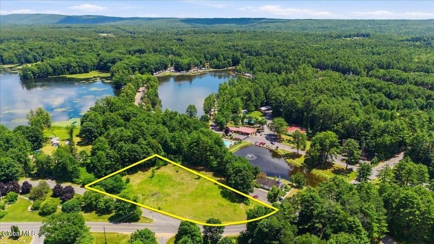 90 Heath Road, Corinth, NY