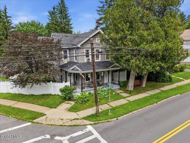 117 E State Street, Johnstown, NY, photo 2