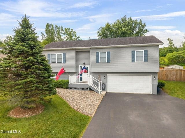 22 Gifford Avenue, Fultonville, NY, photo 1