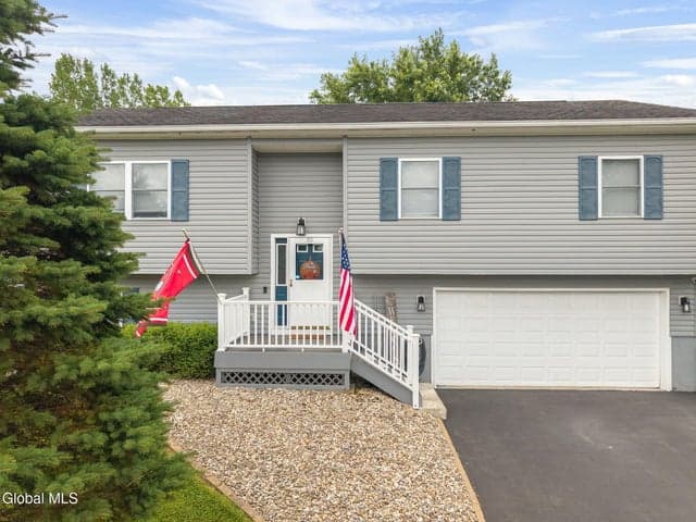 22 Gifford Avenue, Fultonville, NY, photo 2