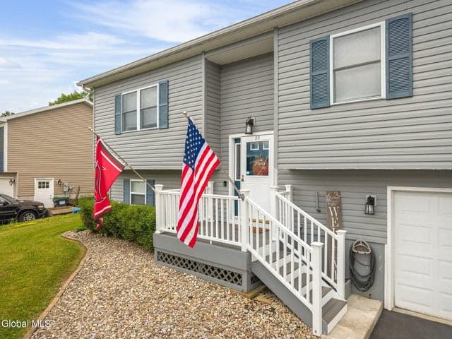 22 Gifford Avenue, Fultonville, NY, photo 3