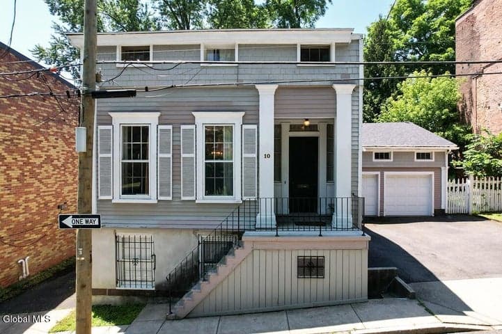 10 Ten Broeck Place, Albany, NY