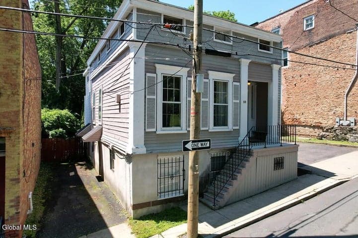 10 Ten Broeck Place, Albany, NY, photo 2