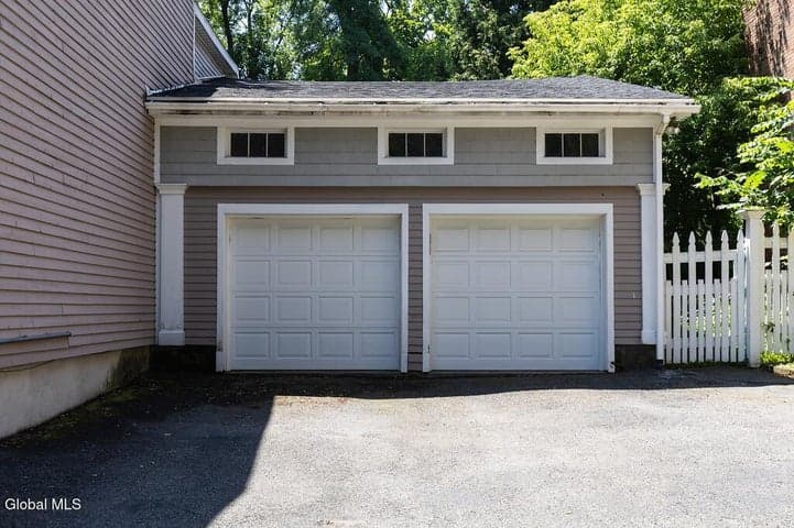 10 Ten Broeck Place, Albany, NY, photo 3