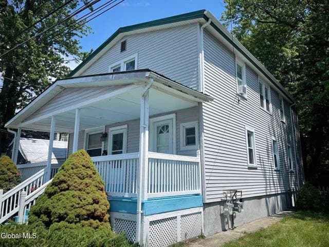 11 Sunnyside Avenue, Colonie, NY, photo 2