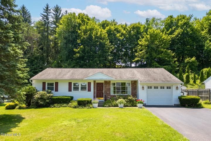 15 Woodside Court, North Greenbush, NY, photo 1