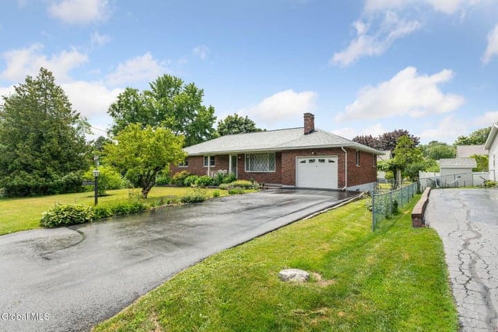 1346 Tracy Avenue, Niskayuna, NY, photo 3